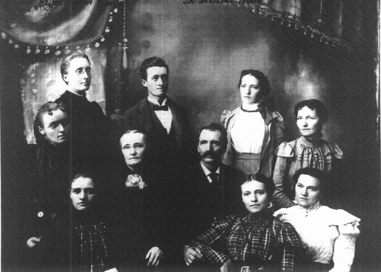 Charles Forrest family of IA