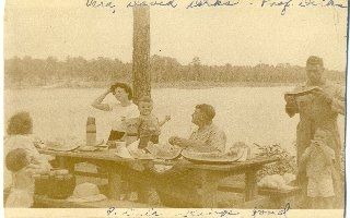 Dirks and Sinclairs, picnic at Kings Pond