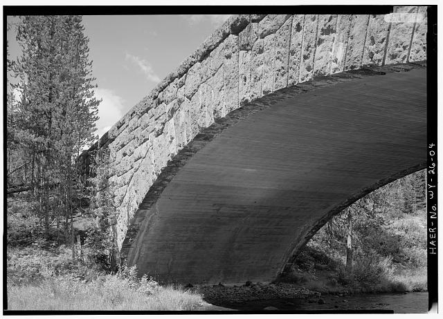 4. VIEW OF SOUTH APPROACH - Crawfish Creek Bridge,...
