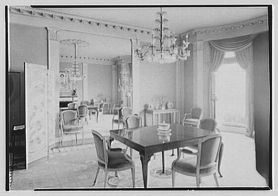 Mrs. Wilton Lloyd-Smith, residence at 10 Gracie Sq., New...
