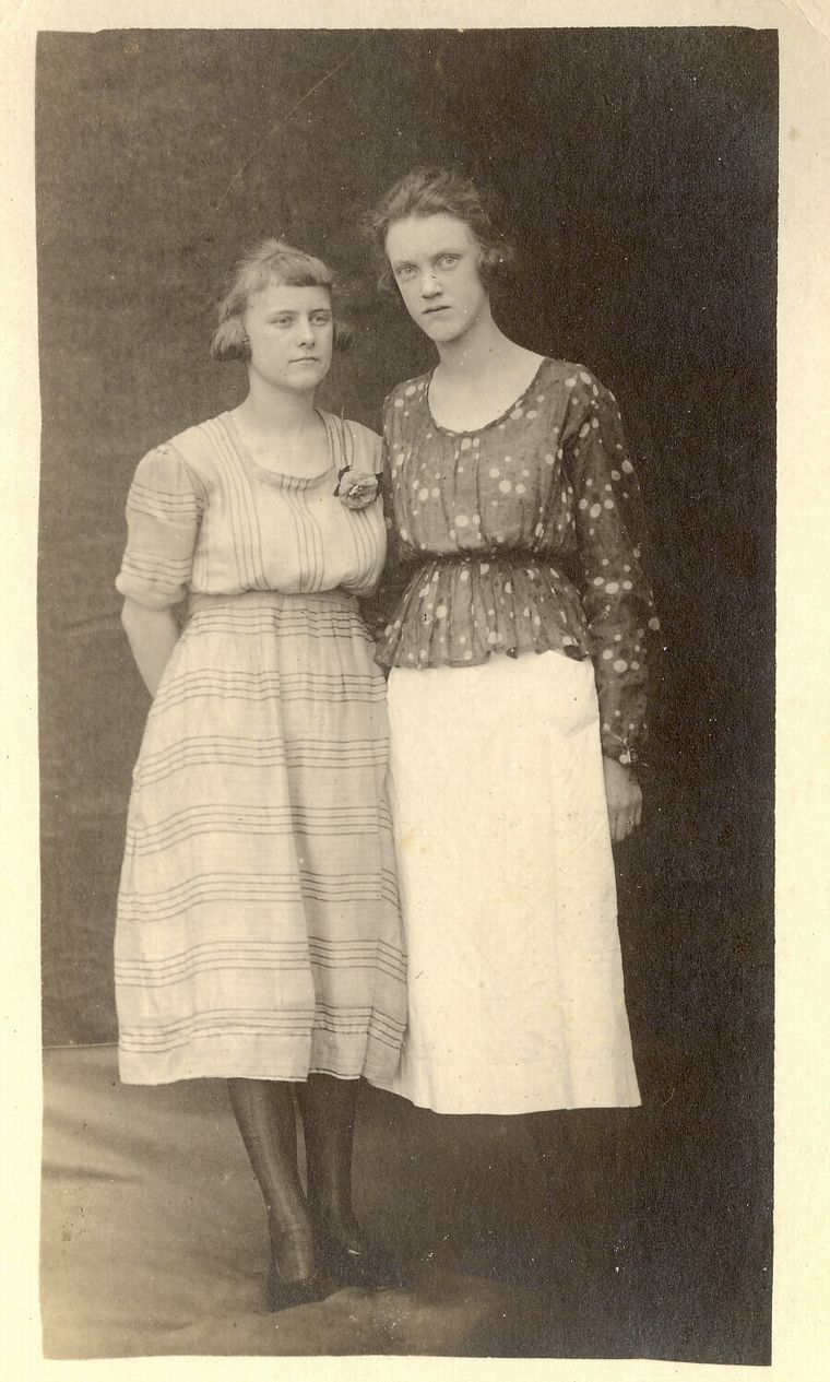 Ruth Weems and unknown woman