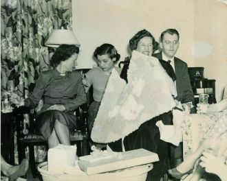 Couple Baby Shower 1946