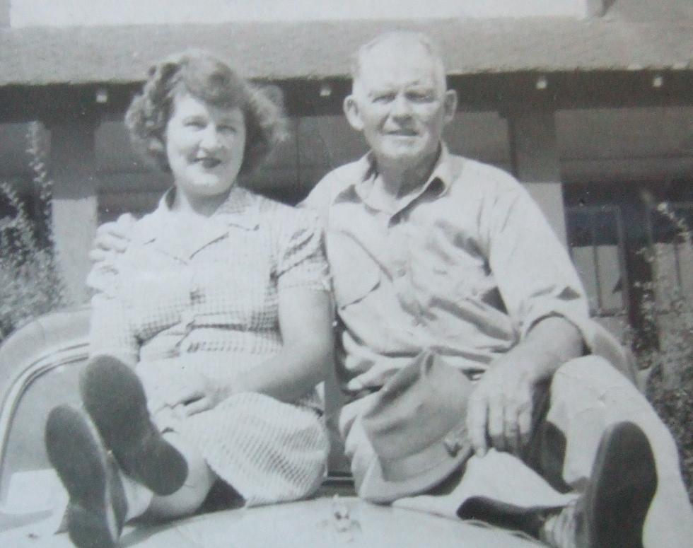 Icie Fern Barker & Harvey Frank Barker, 1948