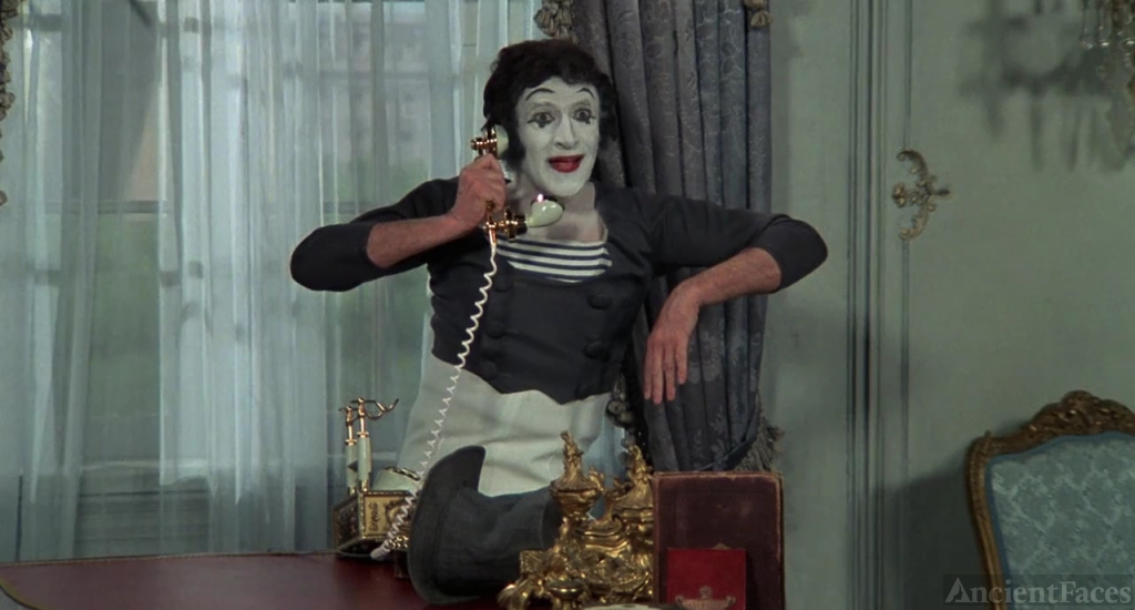 Marcel Marceau in the film SILENT MOVIE.