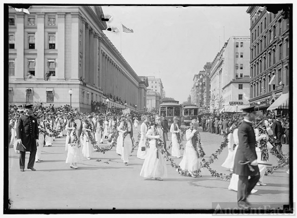 WOMAN SUFFRAGE PARADE, MAY, 1914