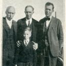 A photo of Ray  Holcomb