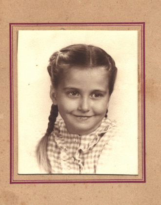 Barbara Tucker, 1945