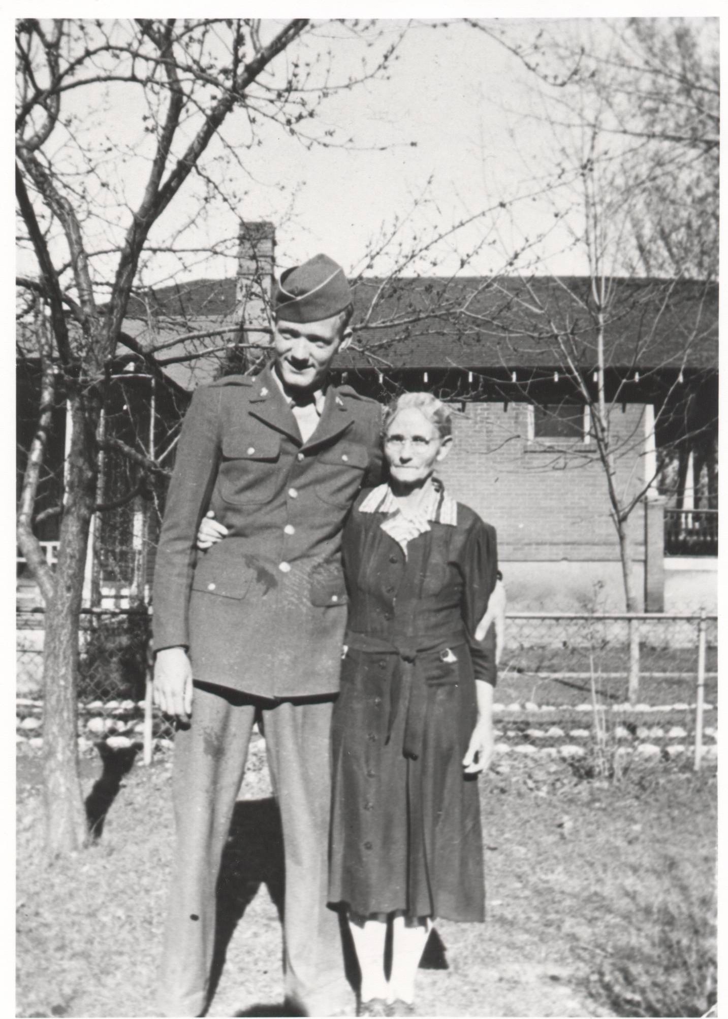 Harold McNeil & Susan Lyon, Utah 1943 