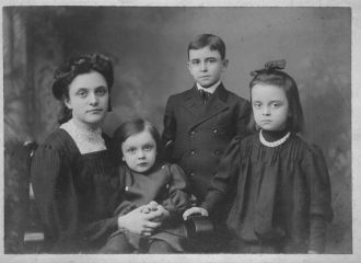 Children of George Eastman Wright and Emma Smythe