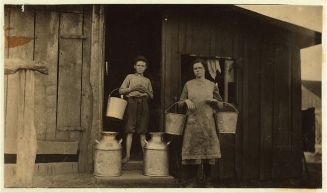 [Series showing the day's work of Estelle and Felix...