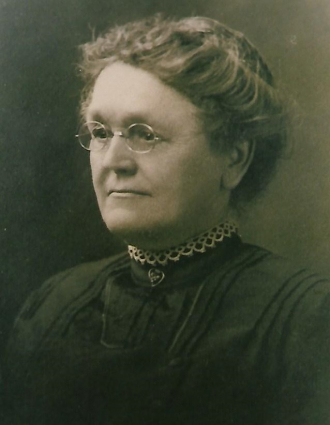 A photo of Annie Lois Young