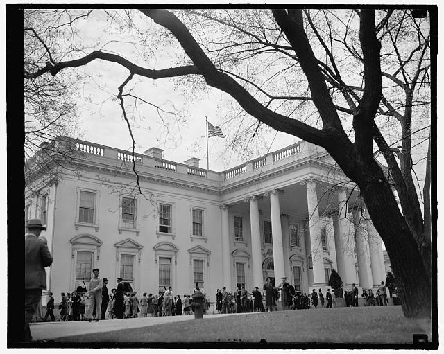 White House mecca for Easter holiday sightseers....