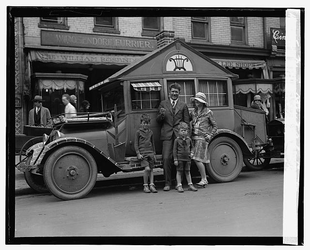 Main Street A la Cart, Burus Ballard bungalow, [4/3/29]