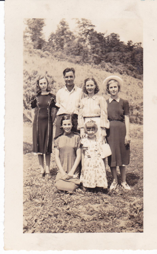 Dorothy with her sisters and one brother.