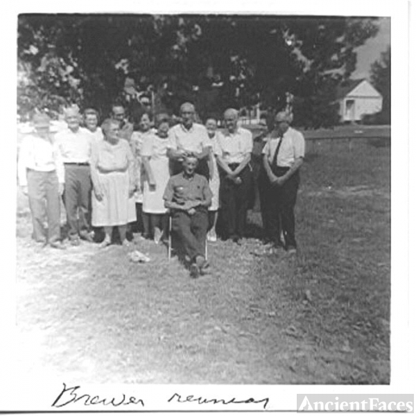 Brewer Reunion 1943