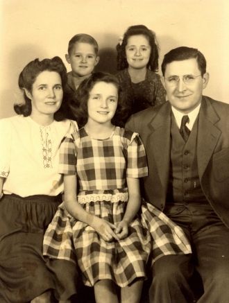 Lila Evelyn Bradford and Fred Martin Cuneo Family