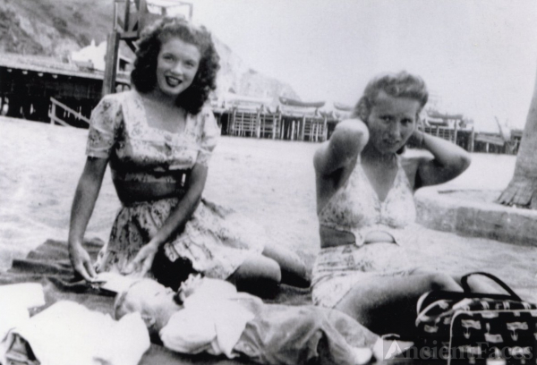 Marilyn Monroe, Beach