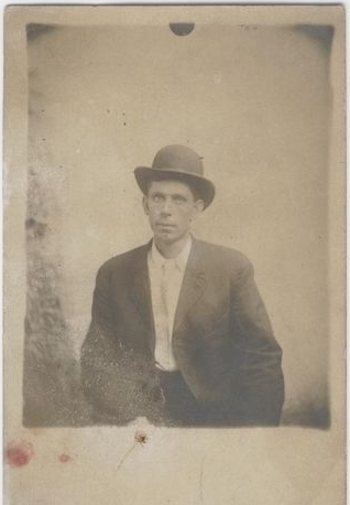 24.Southern Illinois unknown/man