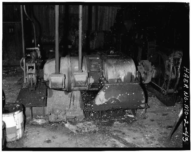 43. ELECTRICAL DRIVE MOTORS - Armour, Swift, Burlington...