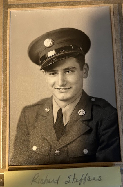 Richard J Steffens