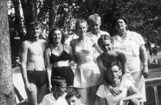 Harry Frampton Family, 1940's