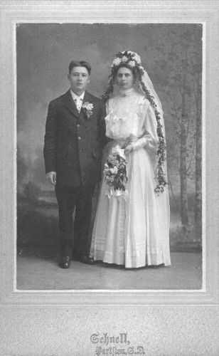Henry & Katherine Puetz, 1910