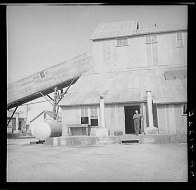 Zinc smelter. Ottawa County, Oklahoma