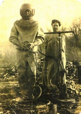 Bell diving on White River, Arkansas