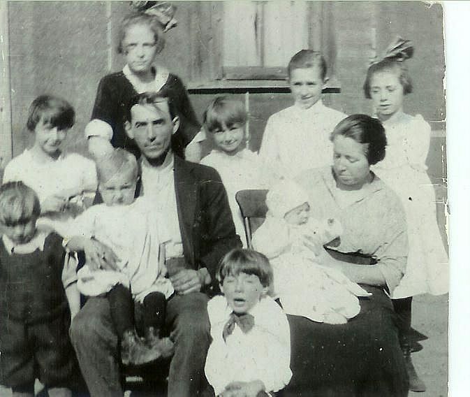 Father&MotherYoung with children-1921