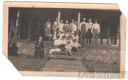 Unknown Dotson/Grigg Porch People