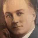 A photo of Raymon Utrex Donoho