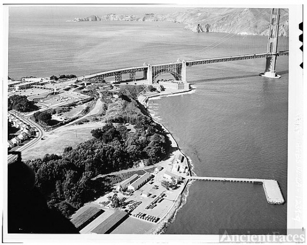 9. GENERAL AERIAL VIEW OF FORT POINT - Fort Point, U.S....