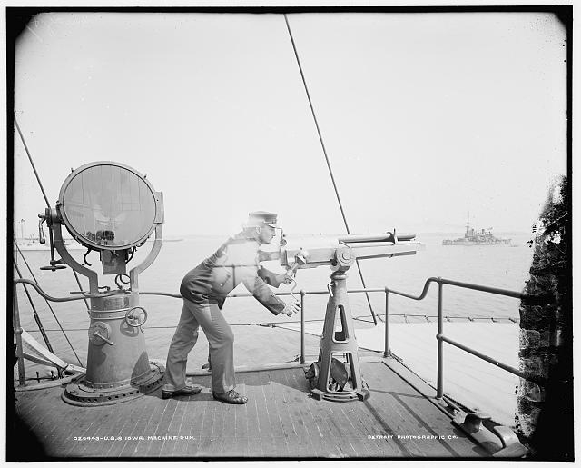 U.S.S. Iowa, machine gun