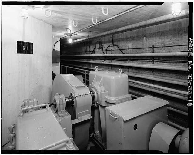 18. DETAIL VIEW OF TAINTER VALVE OPERATING MACHINERY...