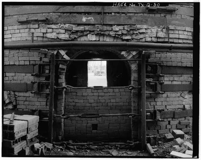 30. DETAIL OF THE KILN PORTAL. - D'Hanis Brick Works,...