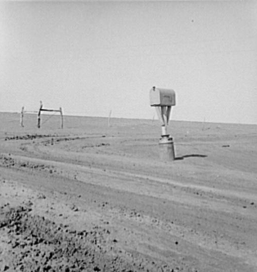 Mailbox in Dust Bowl. Coldwater District, north of...