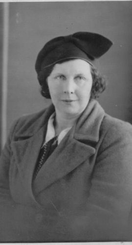 Margaret Millar  Bavidge, 1940