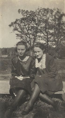 Edith Foster & Mabel Fisher, Missouri, 1920's