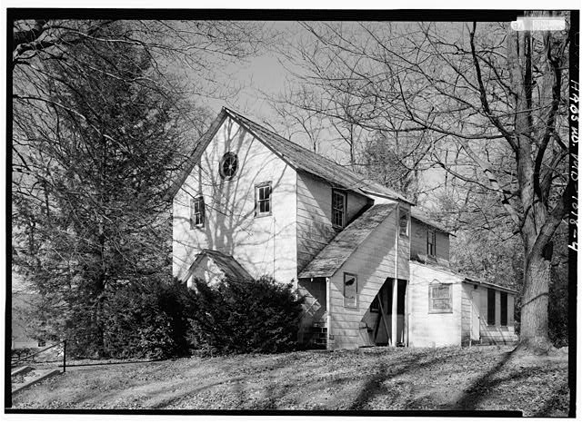 4. SOUTH (FRONT) AND EAST SIDE, LOOKING NORTHWEST -...