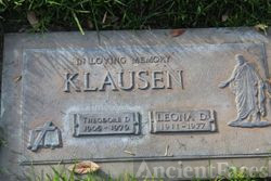 Leona Moore Klausen final resting place