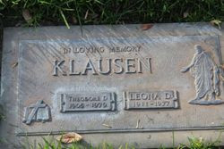Leona Moore Klausen final resting place 