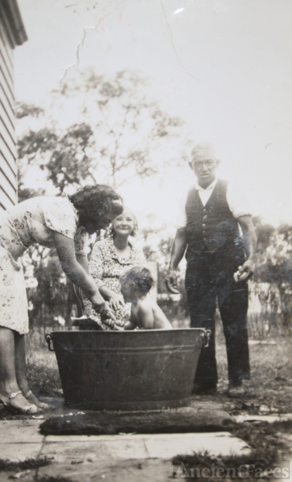 Elsie and her family