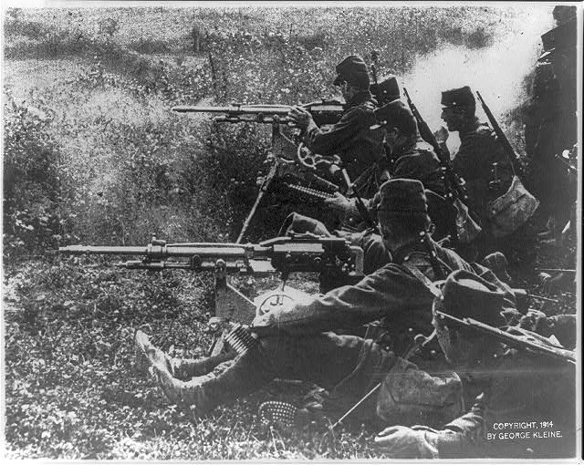 [A detachment of French infantry with 2 quick-firing guns...