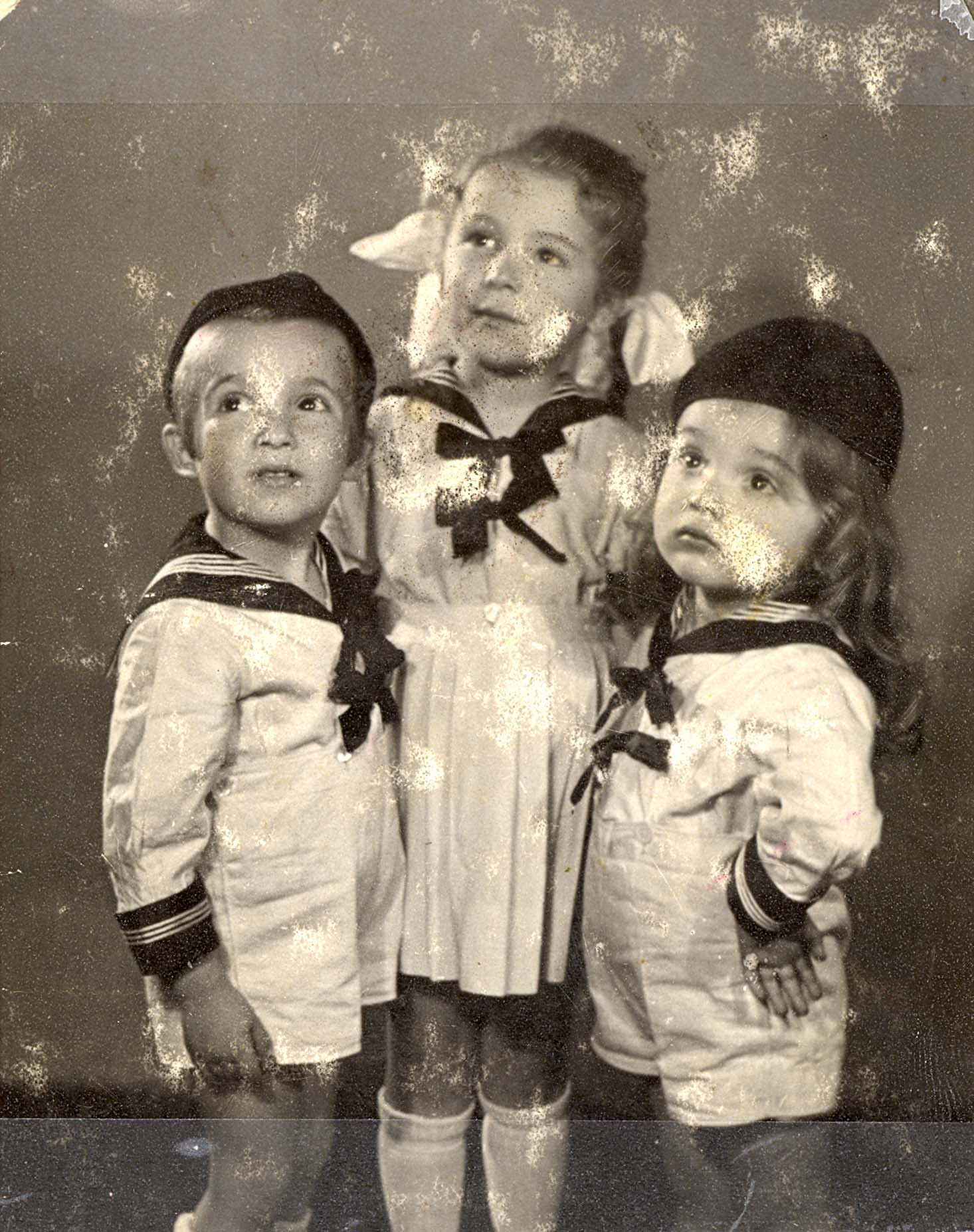 Yaakov, Hendel and Yitzkhak Baum