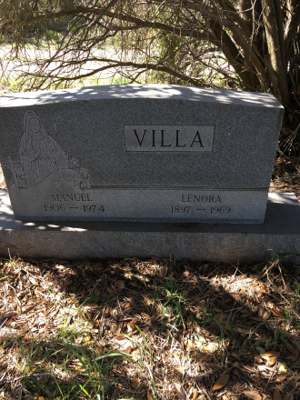 Lenora Bell “Nora” Stroman Villa Gravesite