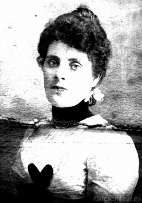 Elizabeth (Owens) Johnston