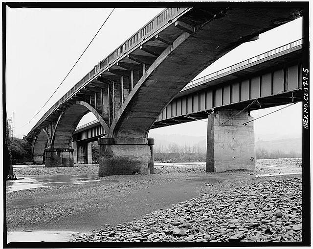 5. OBLIQUE VIEW OF UPSTREAM ELEVATION, LOOKING SOUTHWEST...