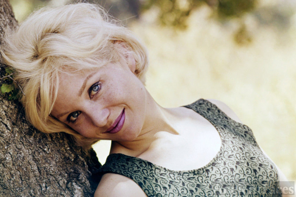 Susan Oliver