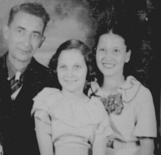 Edward S. (Eddie) Cook & Dau.s, Helen & Margaret