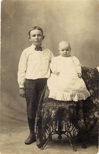 Brothers Albert and Travis Oakley